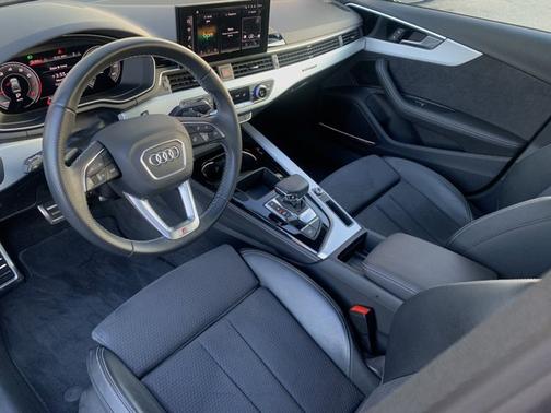 2023 Audi A4 45 S line Premium Plus