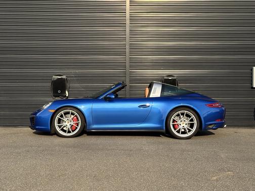 2017 Porsche 911 Targa 4S