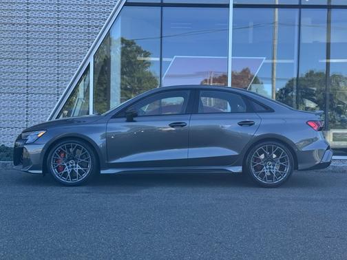 2025 Audi RS 3 2.5T (S tronic)