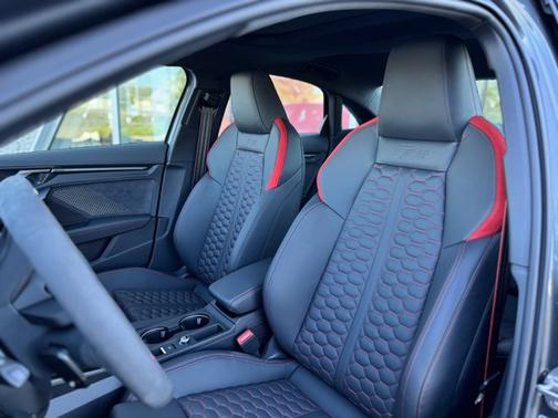 2025 Audi RS 3 2.5T (S tronic)