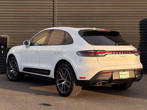 2024 Porsche Macan Base