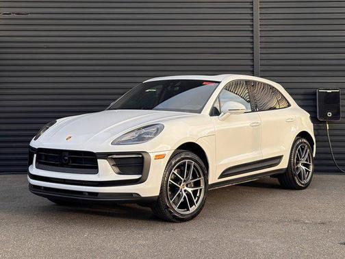 2024 Porsche Macan Base