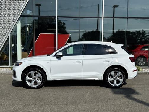 2025 Audi Q5 45 S line Premium Plus
