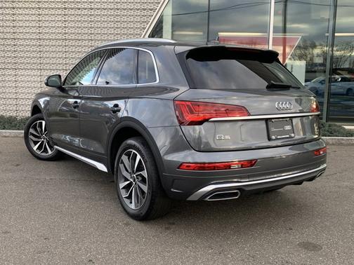 2023 Audi Q5 45 S line Premium Plus