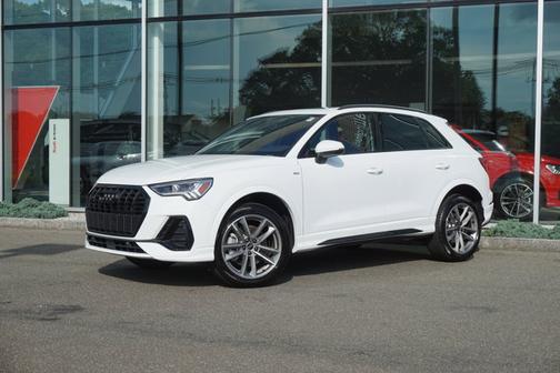 2025 Audi Q3 Premium 45 TFSI S line quattro Tiptronic