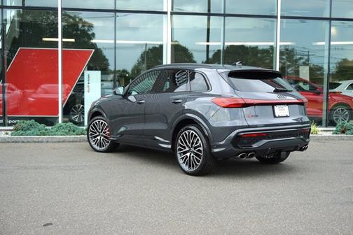 2025 Audi SQ5 3.0T Premium Plus