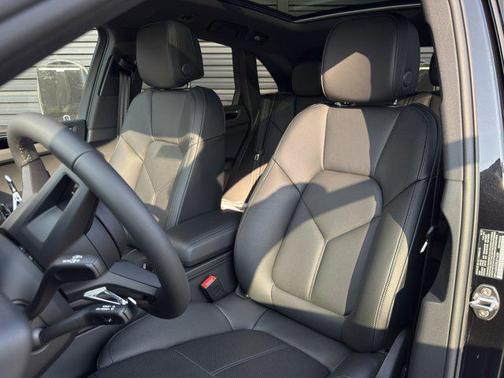 2025 Porsche Macan AWD