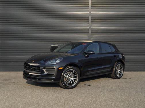 2025 Porsche Macan AWD