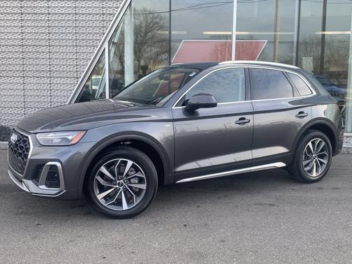 2023 Audi Q5 45 S line Premium Plus
