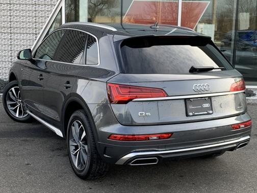 2023 Audi Q5 45 S line Premium Plus