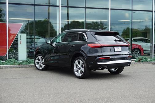 2025 Audi Q5 Premium Plus