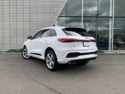 2025 Audi Q5 Premium Plus