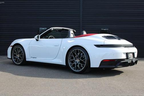 2025 Porsche 911 Carrera GTS