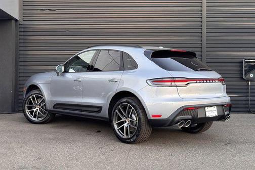 2025 Porsche Macan Base