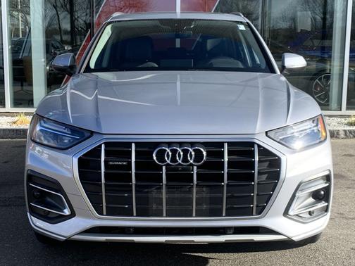 2023 Audi Q5 40 Premium Plus