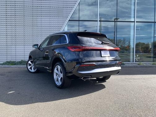2025 Audi Q5 Premium Plus