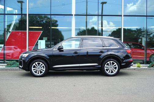 2025 Audi Q7 55 Premium Plus
