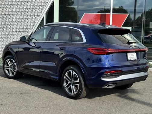 2025 Audi Q5 Premium Plus