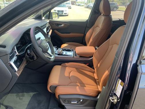 Waitomo Blue Metallic 2026 Audi Q7 55 Prestige