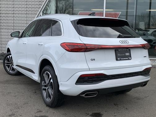 2025 Audi Q5 Premium Plus TFSI quattro S tronic