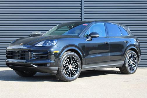 CHROMITE BLACK 2026 Porsche Cayenne Cayenne