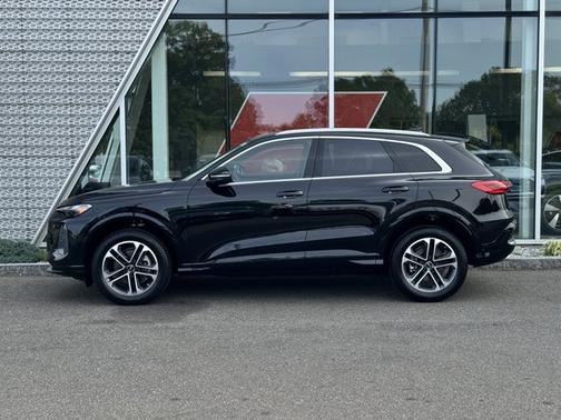 2025 Audi Q5 Premium