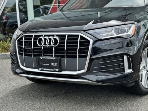 2021 Audi Q7 45 Premium Plus