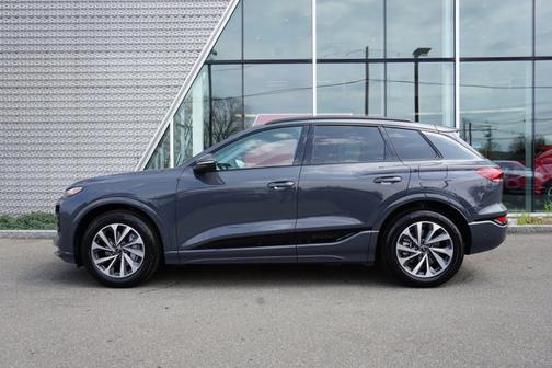 2025 Audi Q6 e-tron Prestige quattro