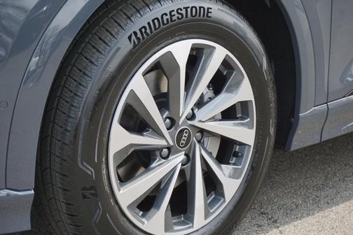 2025 Audi Q6 e-tron Prestige quattro