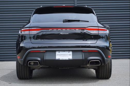 Jet Black Metallic 2026 Porsche Macan Macan