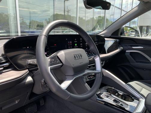 Tambora Gray Metallic 2025 Audi Q5 Premium TFSI quattro S tronic