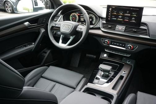 2025 Audi Q5 55 S line Premium Plus