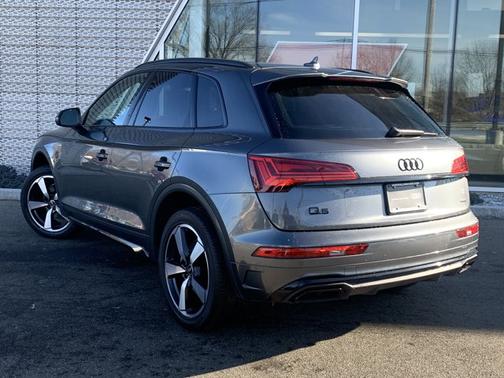 2023 Audi Q5 45 S line Premium Plus