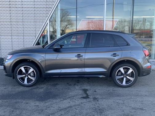 2023 Audi Q5 45 S line Premium Plus