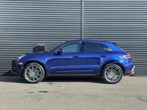 2026 Porsche Macan AWD
