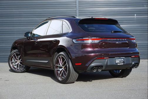 Copper Ruby Metallic 2023 Porsche Macan Macan