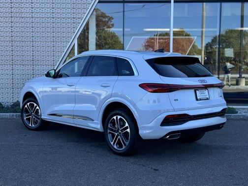 2025 Audi Q5 Premium