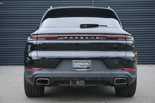Black 2024 Porsche Cayenne Cayenne