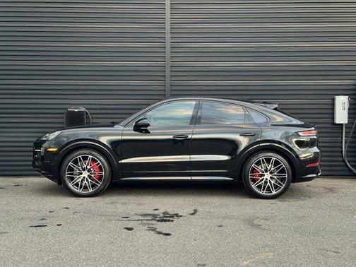 2026 Porsche Cayenne GTS