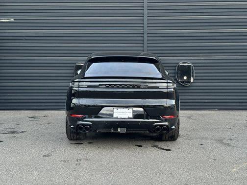 2026 Porsche Cayenne GTS