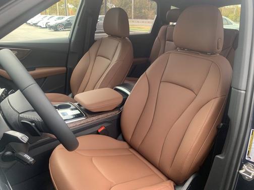 2026 Audi Q7 55 Premium Plus