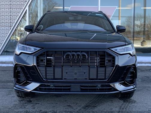 2025 Audi Q3 45 S line Premium Plus