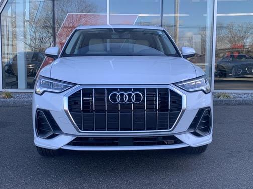 2025 Audi Q3 45 S line Premium Plus