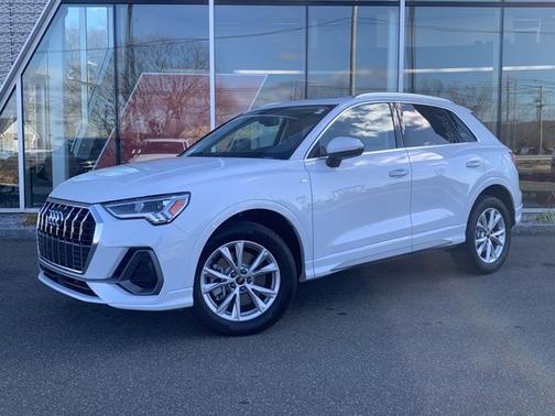 2025 Audi Q3 45 S line Premium Plus
