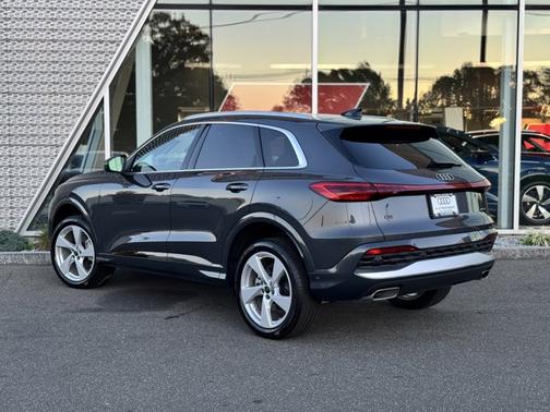 2025 Audi Q5 Premium Plus
