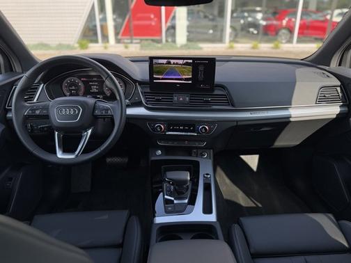 2025 Audi Q5 45 S line Premium