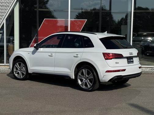 2025 Audi Q5 45 S line Premium