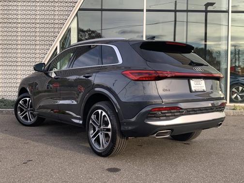 2025 Audi Q5 Premium Plus TFSI quattro S tronic