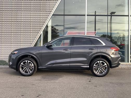 2025 Audi Q5 Premium Plus TFSI quattro S tronic