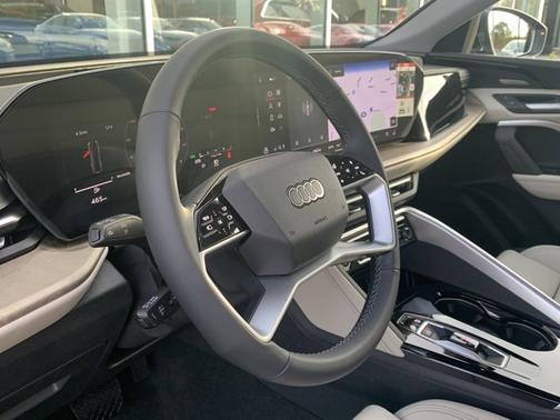 2025 Audi Q5 Premium Plus TFSI quattro S tronic